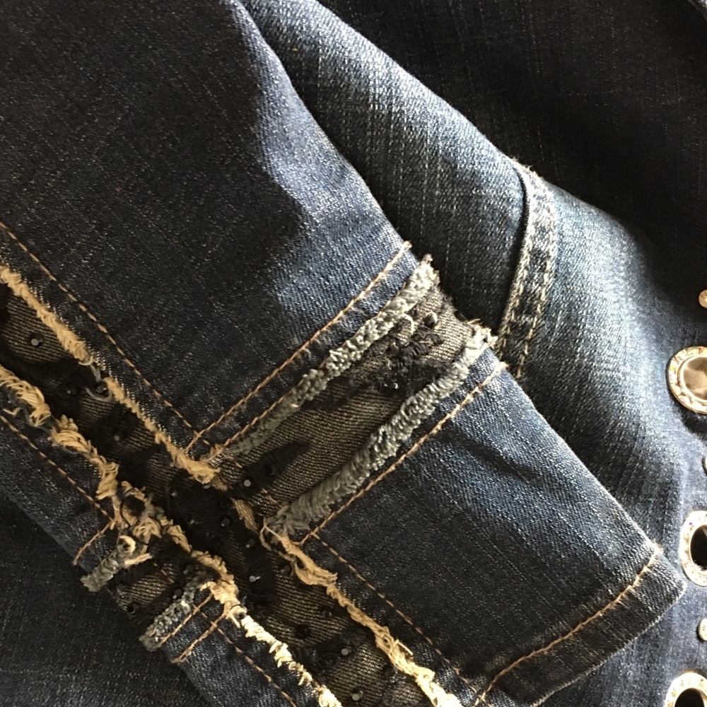 πΊπΊSOLDπΊπΊ Ethyl Vintage Denim Jacket - Picture 7 of 8
